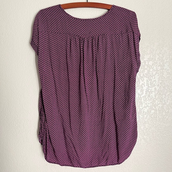 Stylist - Picture 2 of 3